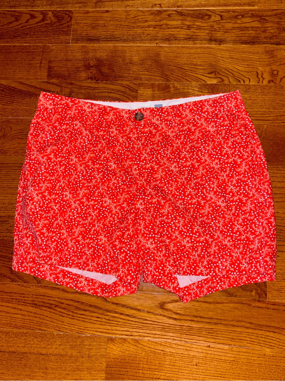 Old Navy Red Floral Print Women's Shorts